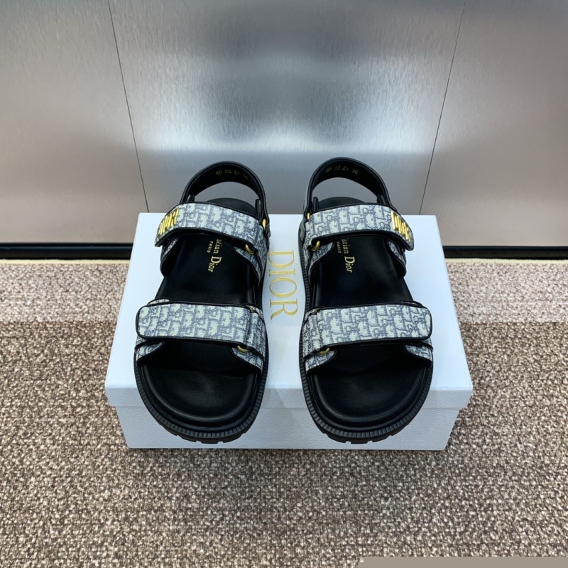 ch**an D*or sandals